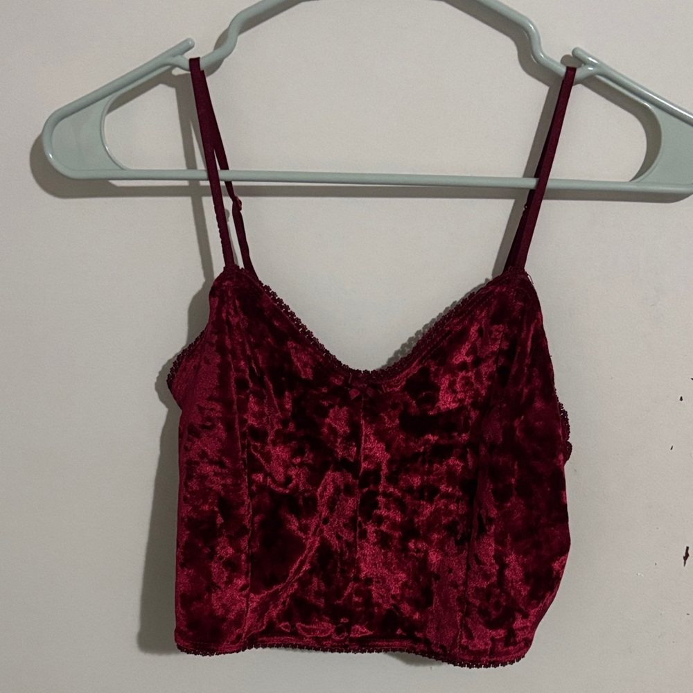 Junior's M Bozzolo Camisole Velour Crop Top Red